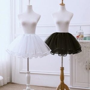 BNWT white petticoat